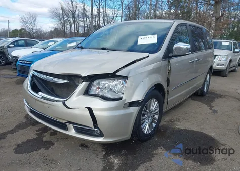 2015 Chrysler Town & Country Touring-L z USA, uszkodzony, nr VIN 2C4RC1CG0FR602635